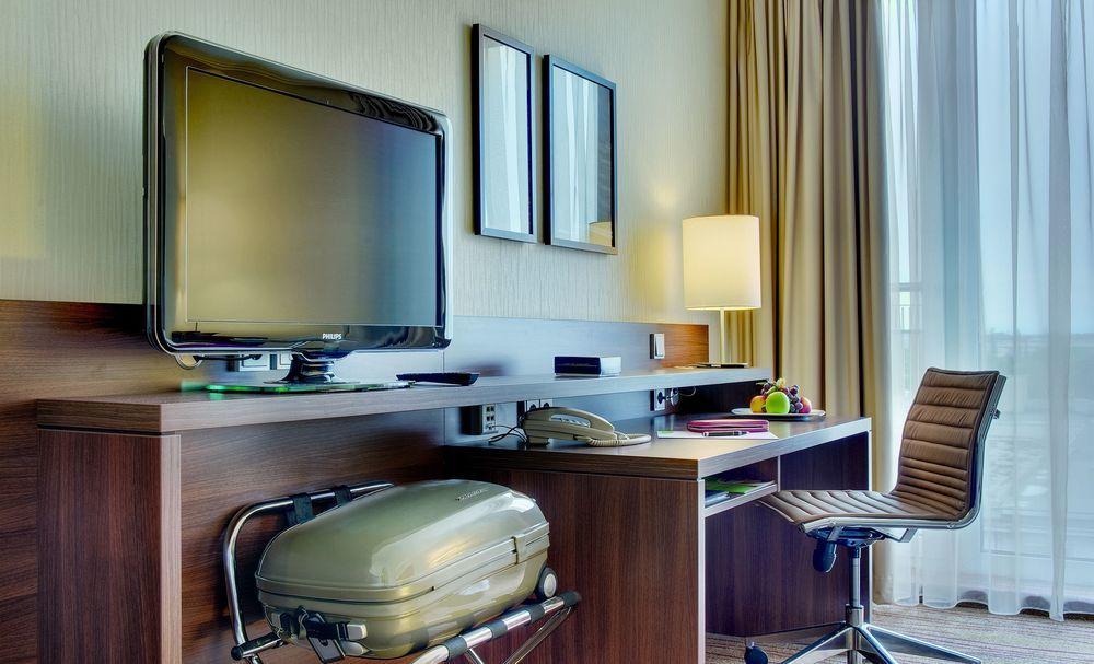 Courtyard By Marriott Linz Hotell Exteriör bild
