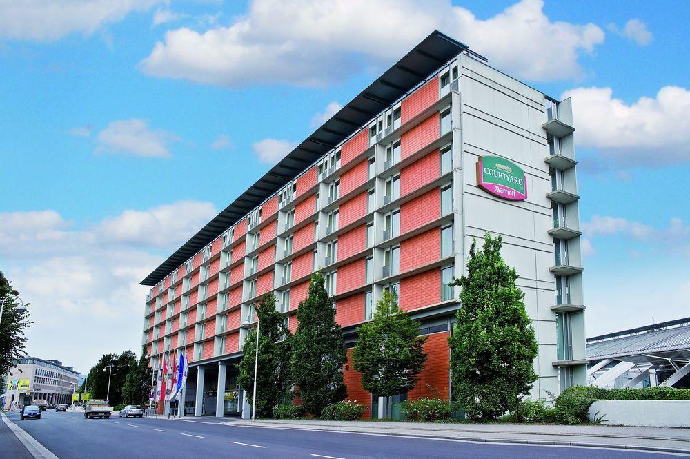 Courtyard By Marriott Linz Hotell Exteriör bild