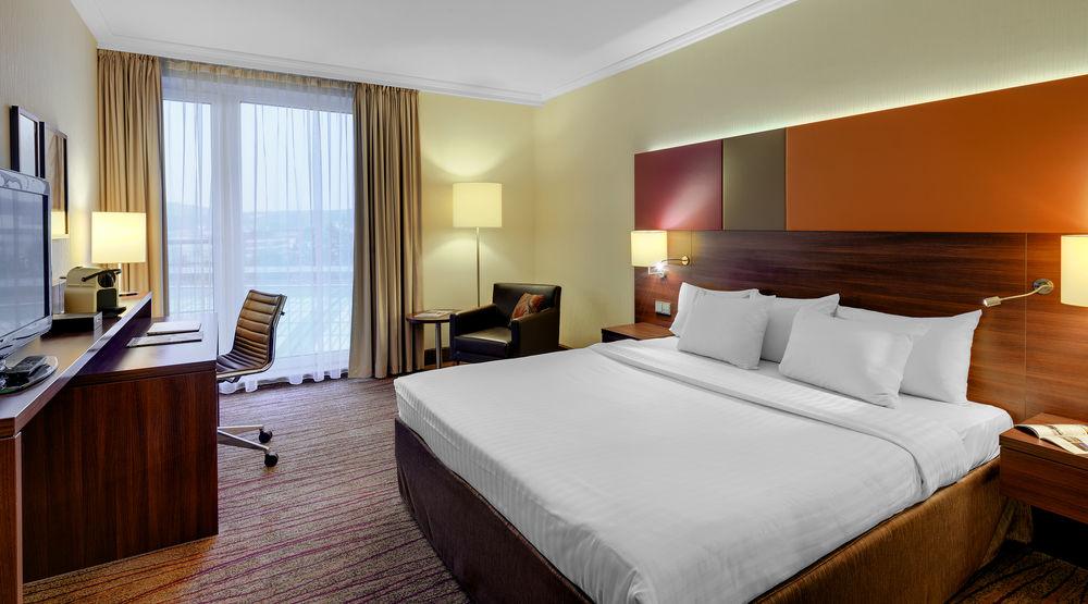 Courtyard By Marriott Linz Hotell Exteriör bild