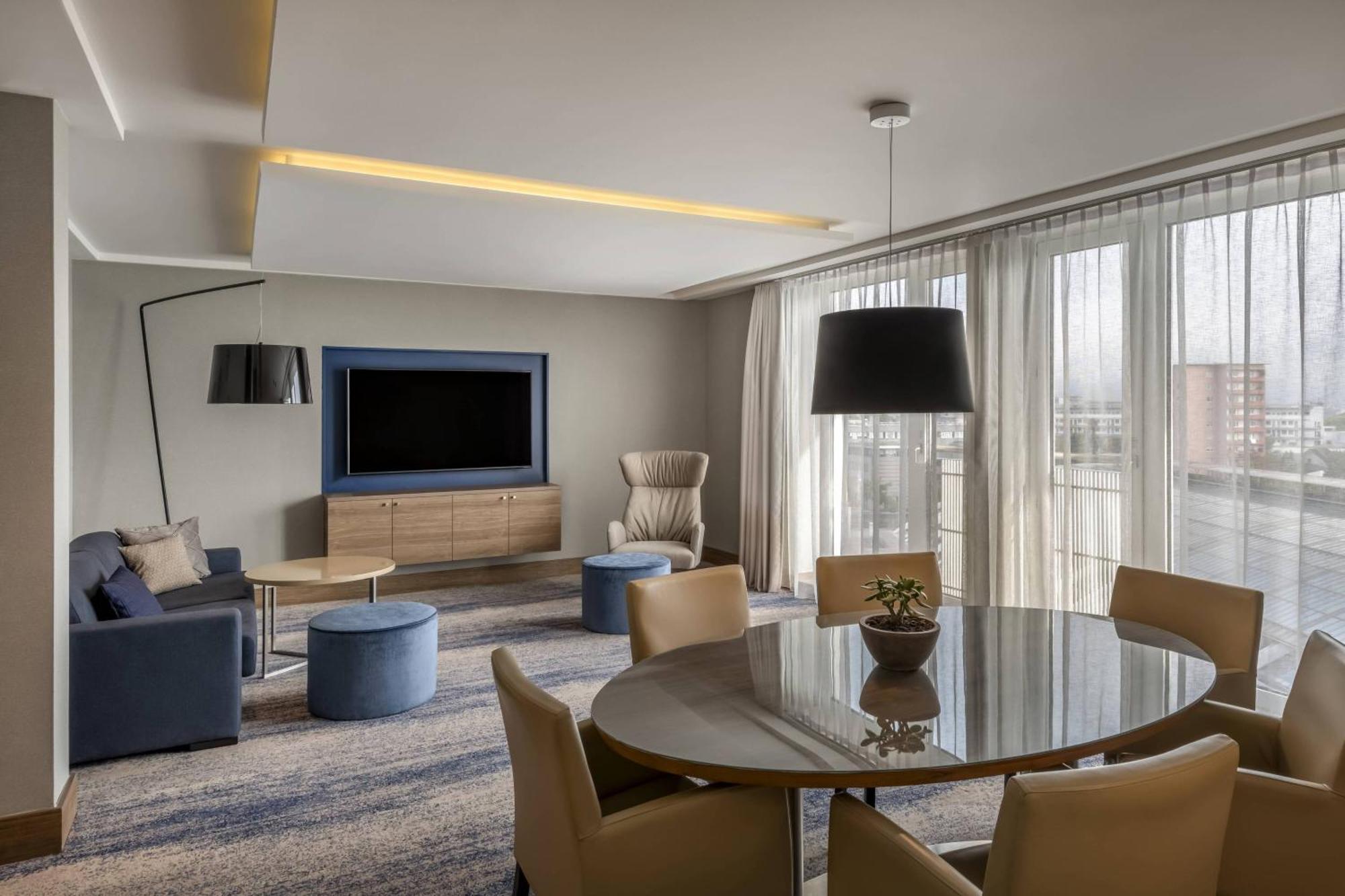 Courtyard By Marriott Linz Hotell Exteriör bild