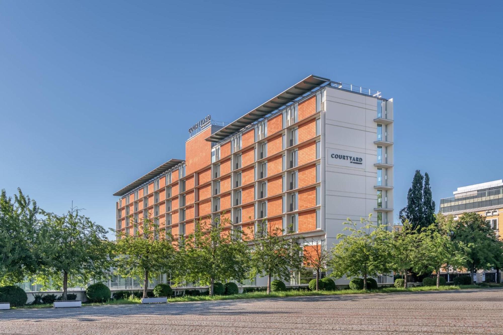 Courtyard By Marriott Linz Hotell Exteriör bild
