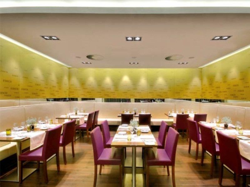 Courtyard By Marriott Linz Hotell Exteriör bild
