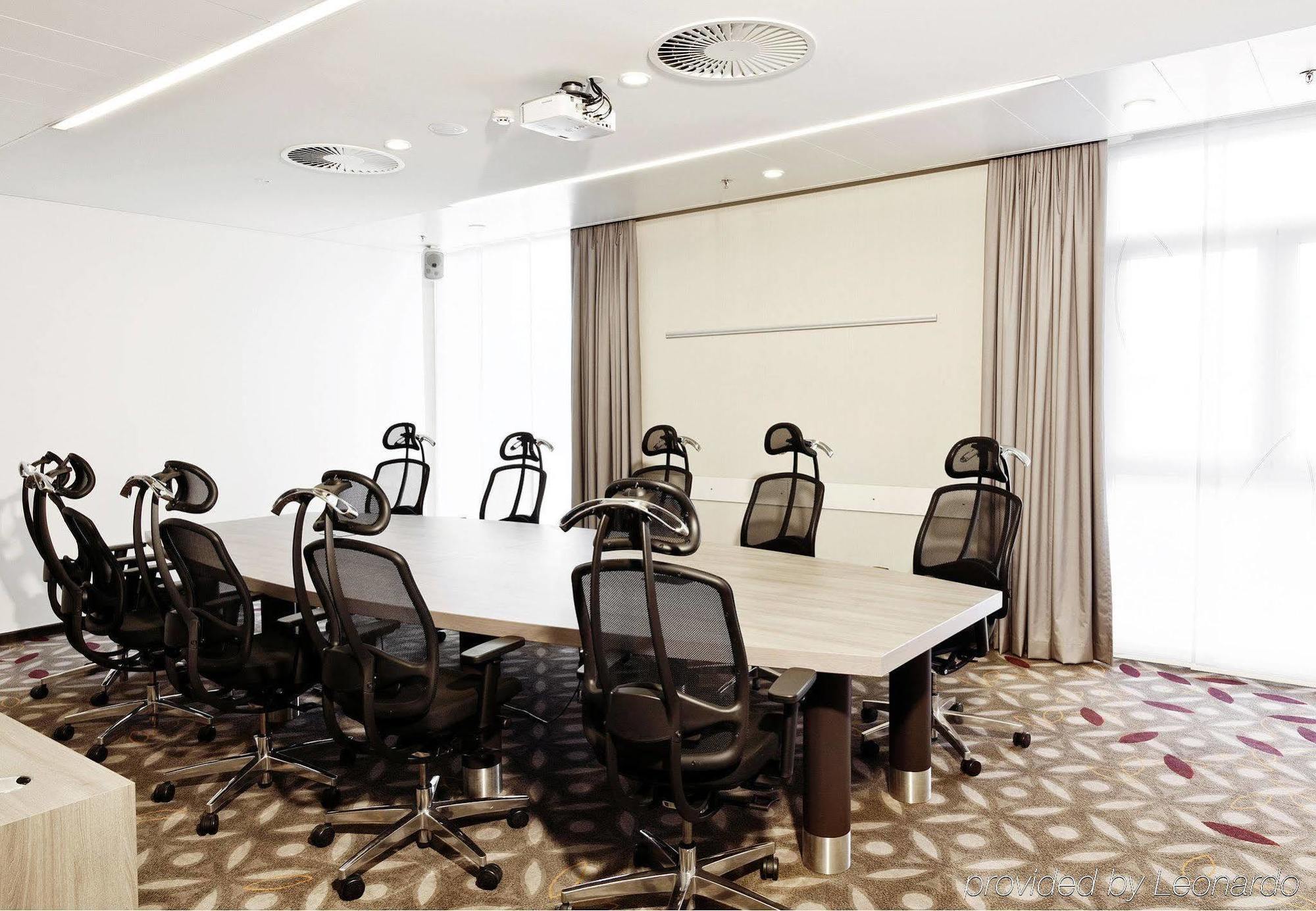 Courtyard By Marriott Linz Hotell Business bild